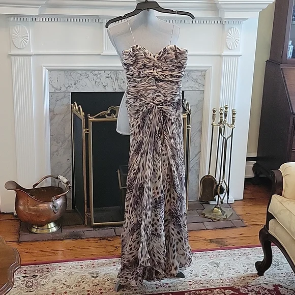 Carlos Miele Gown - Picture 3 of 12